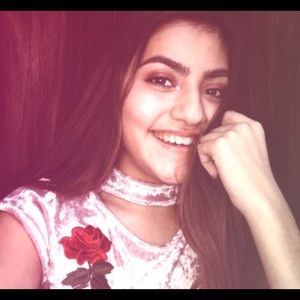 Meet your Posher, Zeleste